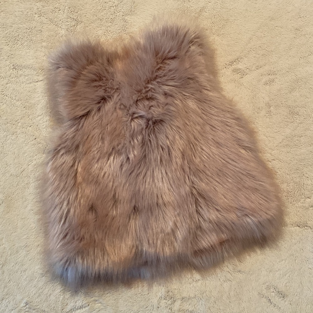 Faux fur vest (girls) - Picture 2 of 5